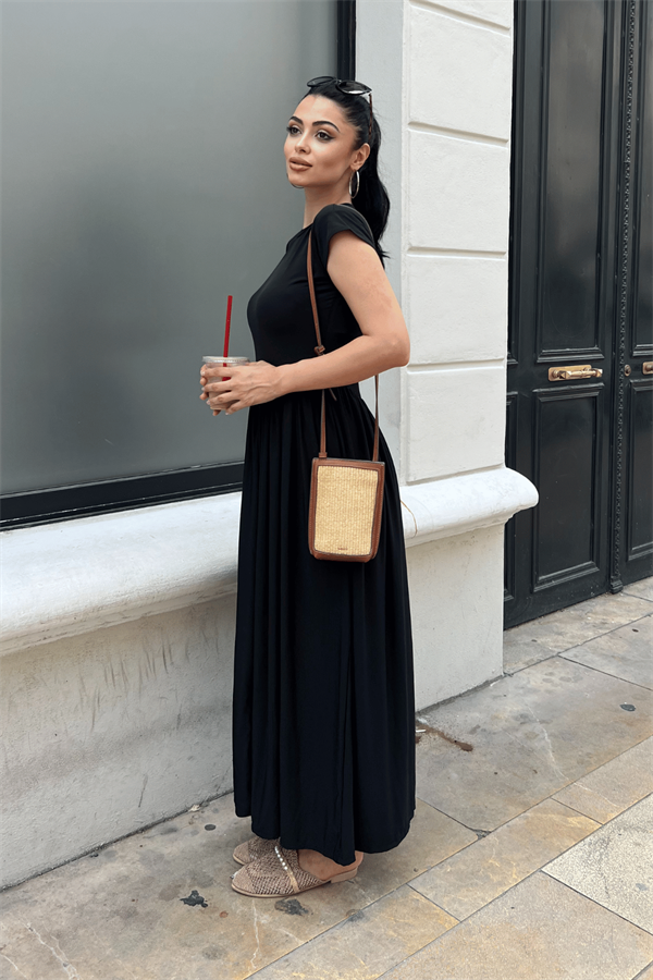 Çelik İnterlok Kumaş Büzgü Detaylı Maxi Elbise - SİYAH