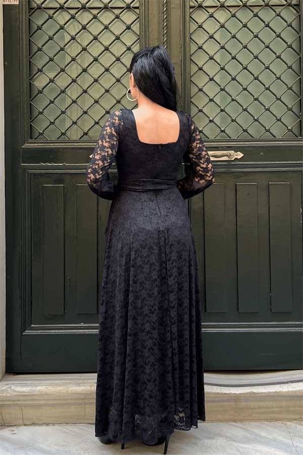 Dantel Kumaş Kare Yaka Elbise - SİYAH