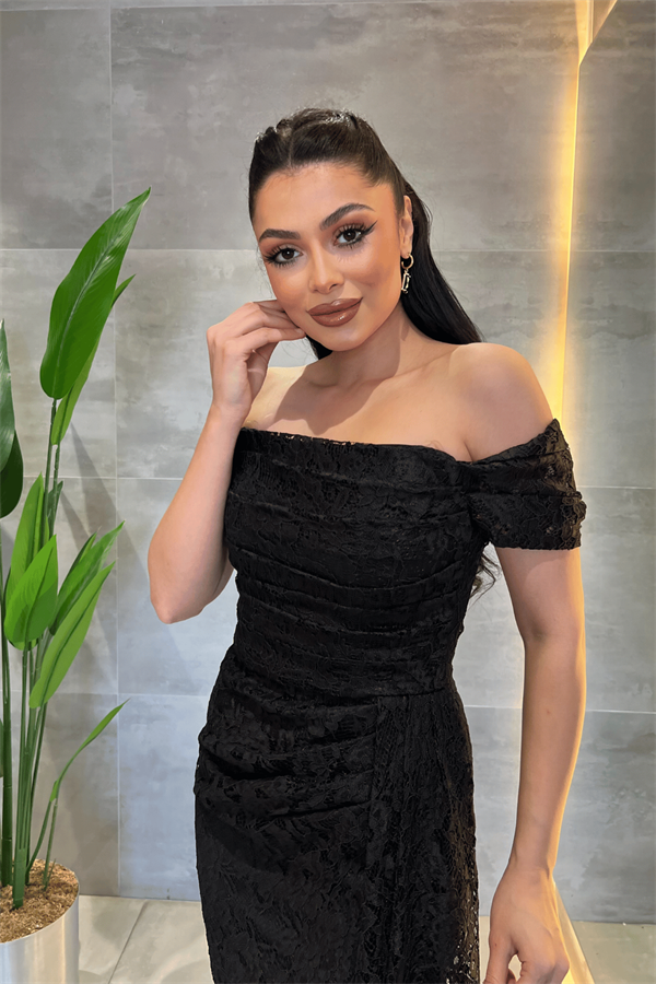 Dantel Kumaş Kayık Yaka Elbise - SİYAH