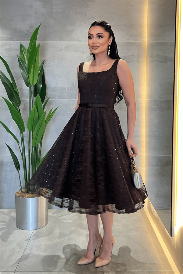 Dantel Payet Kumaş Balen Detaylı Midi Elbise - KAHVERENGİ