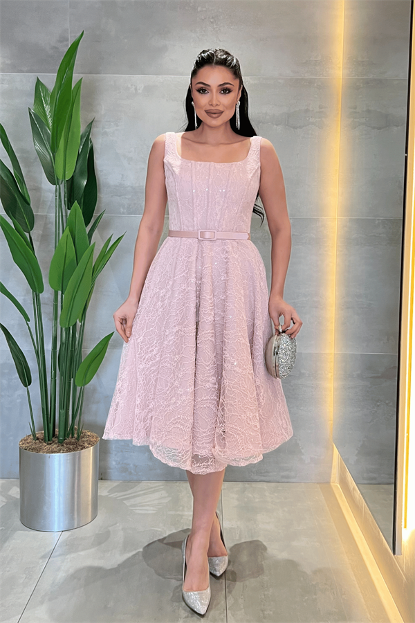 Dantel Payet Kumaş Balen Detaylı Midi Elbise - PUDRA