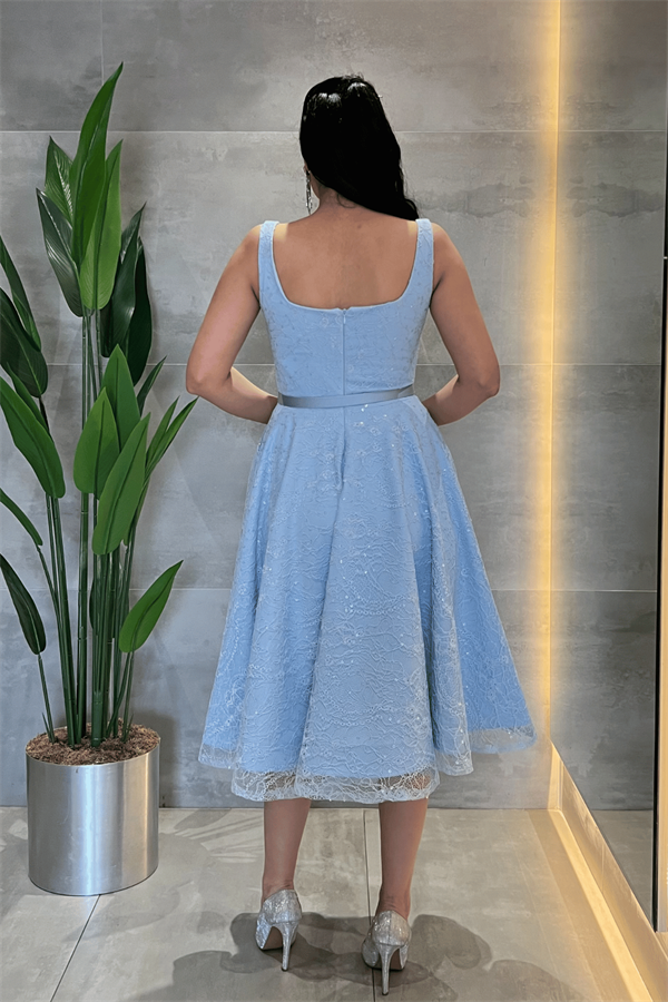 Dantel Payet Kumaş Balen Detaylı Midi Elbise - BEBE MAVİSİ