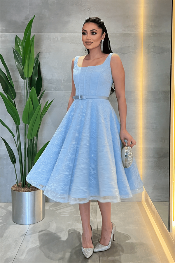 Dantel Payet Kumaş Balen Detaylı Midi Elbise - BEBE MAVİSİ