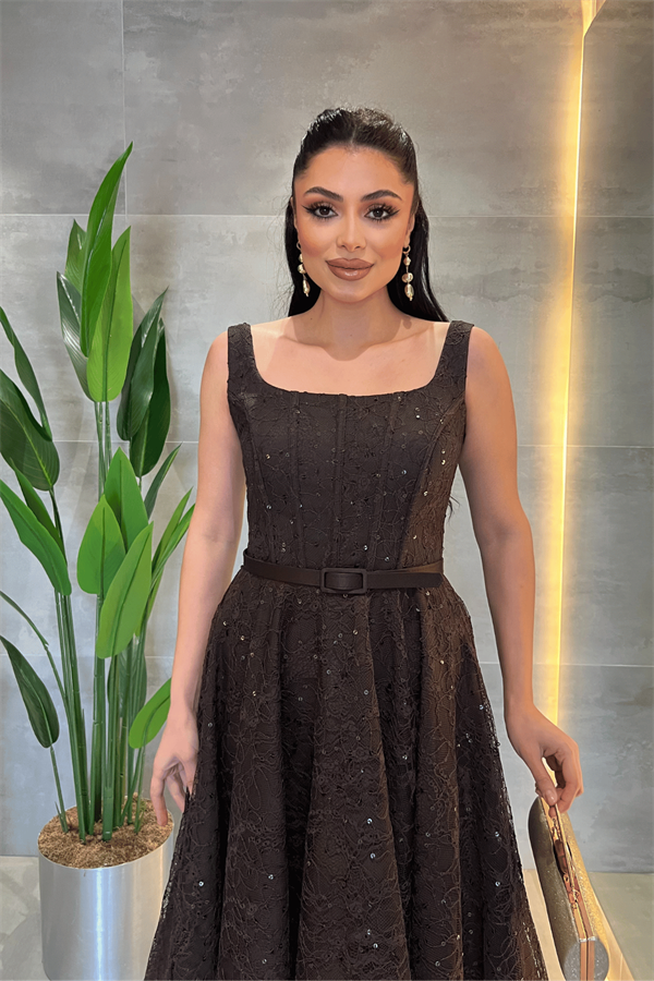 Dantel Payet Kumaş Balen Detaylı Midi Elbise - KAHVERENGİ