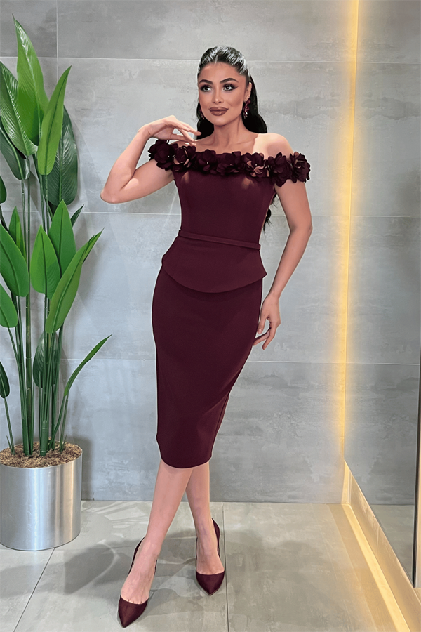 Double Kumaş Çiçek Detaylı Kalem Elbise - BORDO