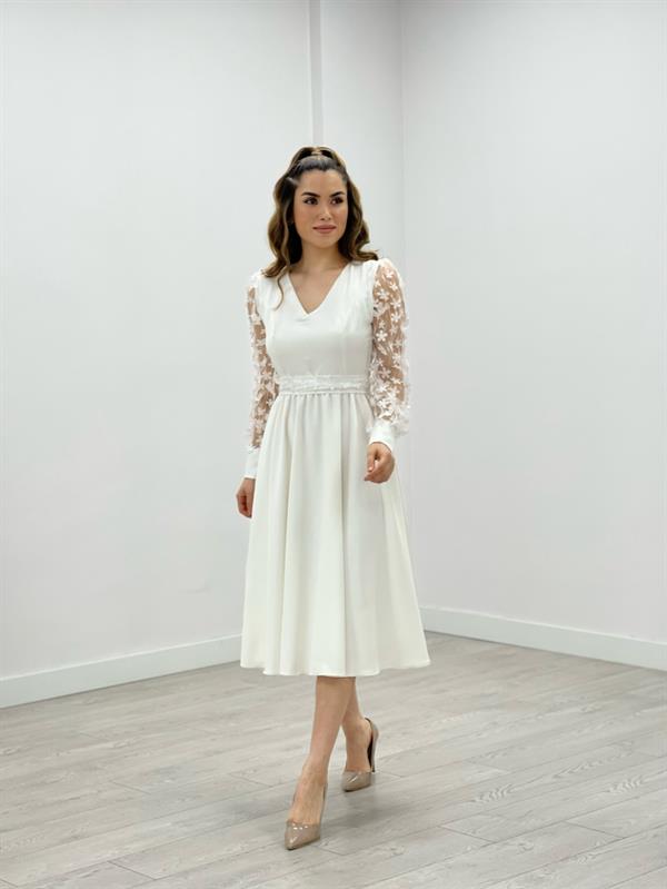 فستان ميدي كلوش مزين بازهار على الأكمام - أبيض