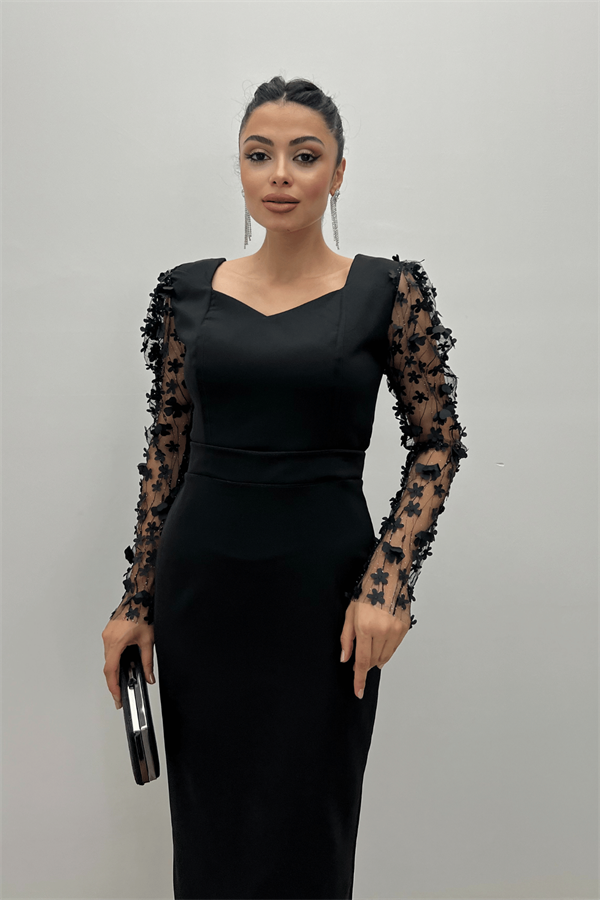 فستان قلم بنقشة الزهور  باكمام ثلاثية الابعاد  من قماش الكريب - الأسود