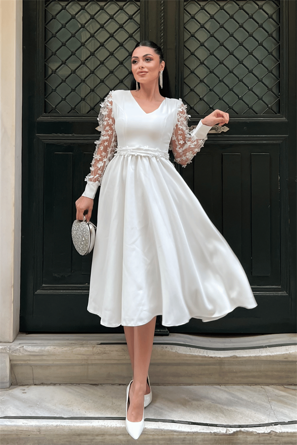 Double Kumaş Kolları 3 Boyutlu Çiçekli Elbise - Beyaz