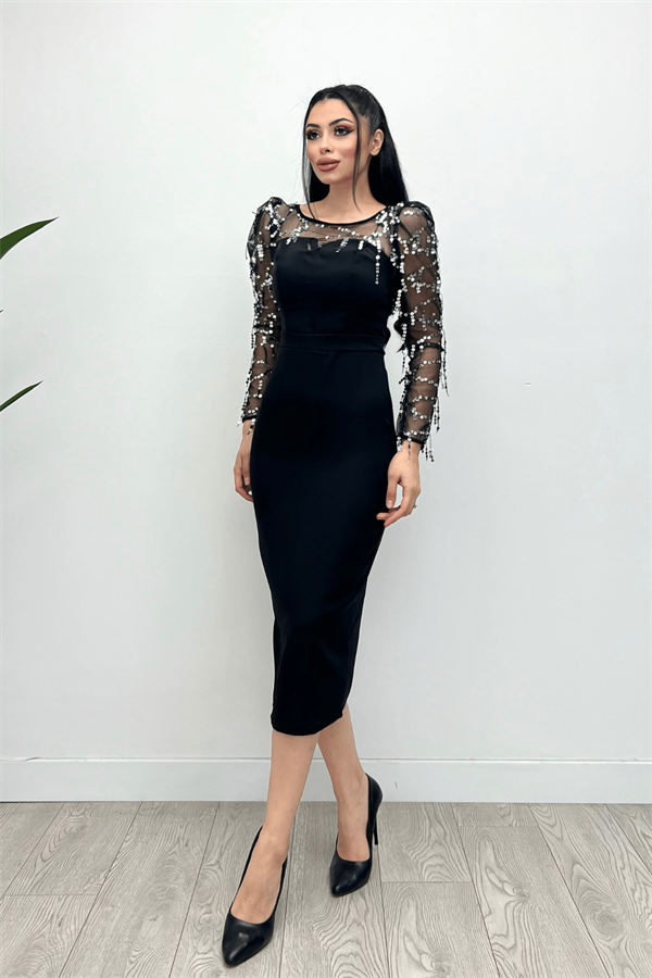 فستان من قماش سكوبا مزين بالترتر ومهدب - فضة