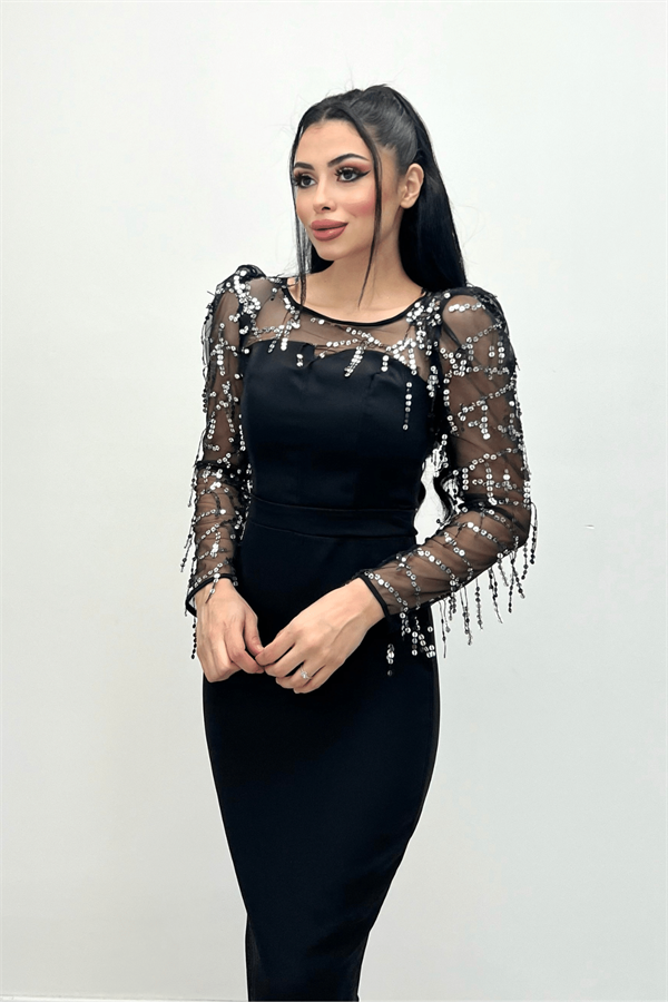 فستان من قماش سكوبا مزين بالترتر ومهدب - فضة