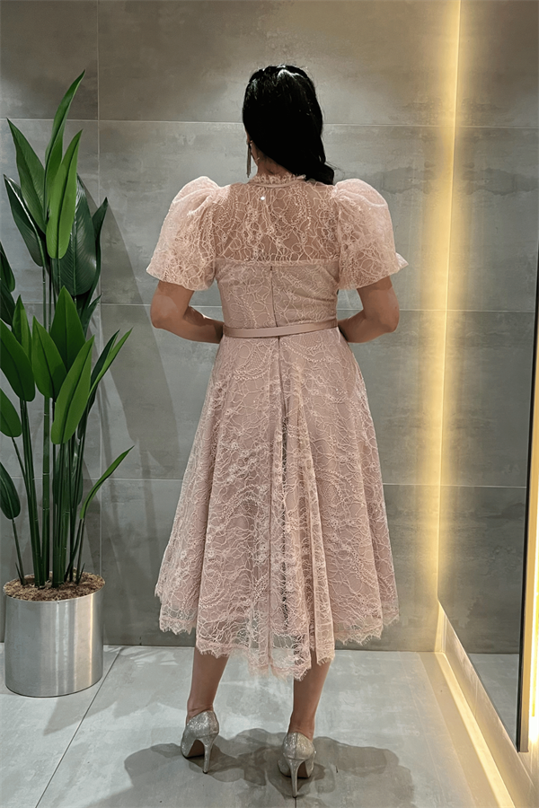 Ful Dantel Kumaş Balon Kol Midi Elbise - PUDRA