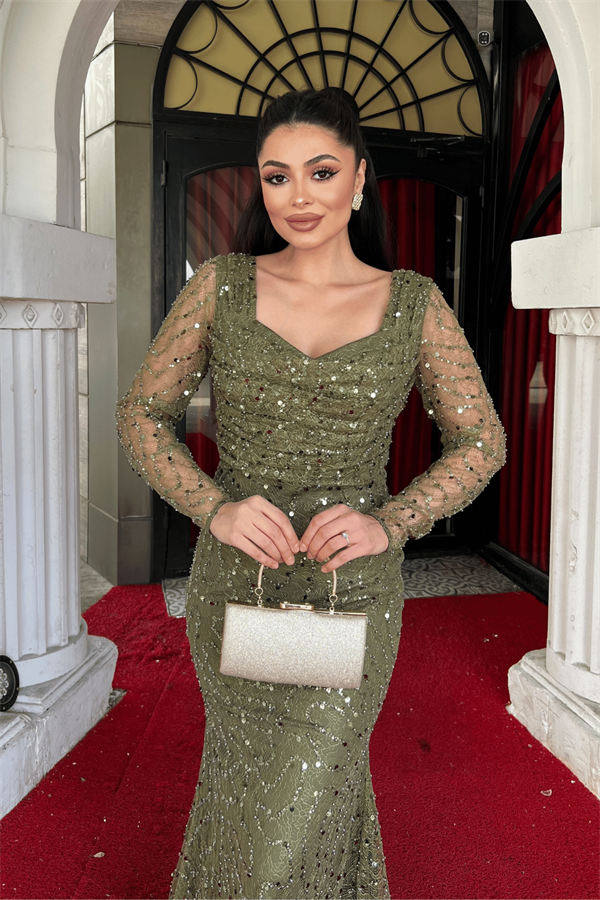 Full Boncuklu Kumaş Degaje Yaka Balık Elbise - HAKİ YEŞİLİ