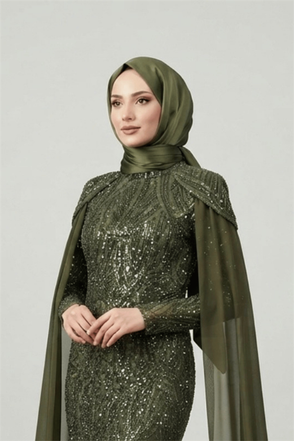Full Boncuklu Kumaş Kolları Sifon Detaylı Tesettür  Elbise - HAKİ YEŞİLİ