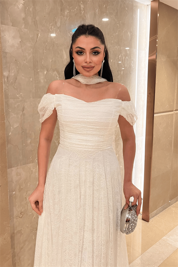 Full Dantel Kumaş Şal Detaylı Midi Elbise - BEYAZ