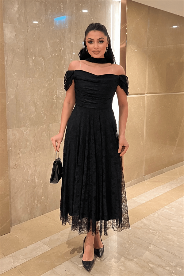 Full Dantel Kumaş Şal Detaylı Midi Elbise - SİYAH