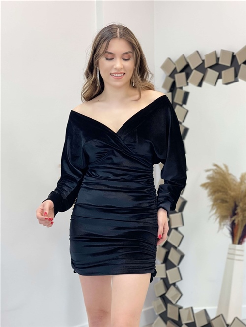 Velvet Gathering Detailed Dress - Black