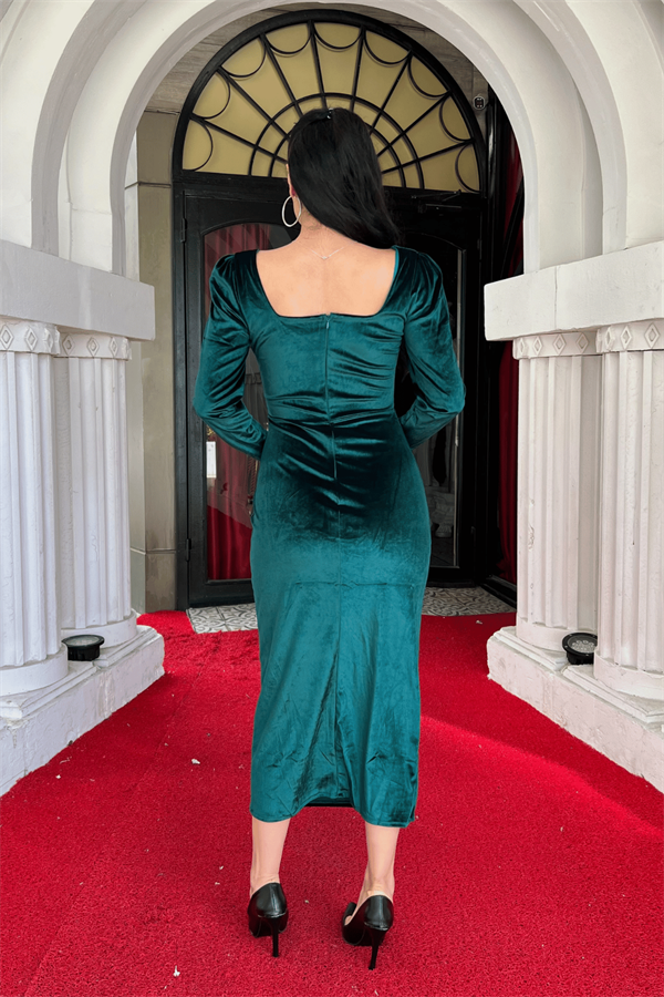 Kadife Kumaş Kare Yaka Elbise - ZÜMRÜT YEŞİL