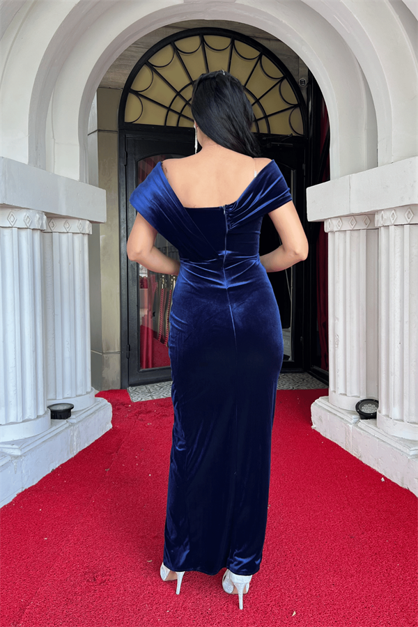 Kadife Kumaş Taş Detaylı Abiye Elbise - LACİVERT