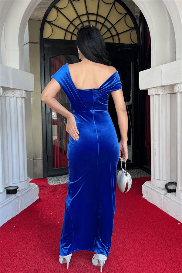 Kadife Kumaş Taş Detaylı Abiye Elbise - SAKS MAVİ