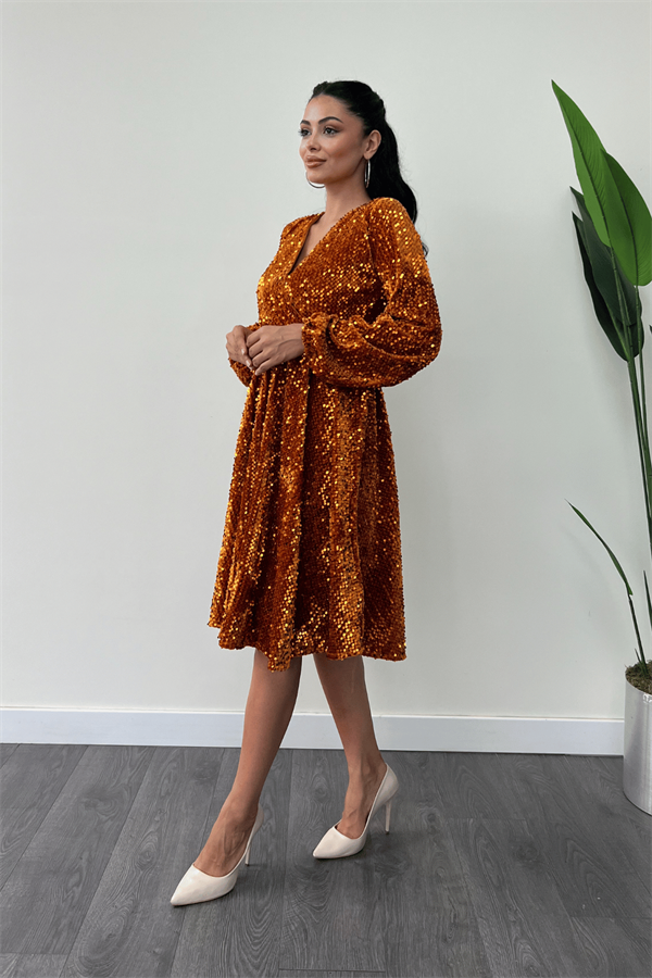 Kadife Payet Kumaş Kruvaze Yaka Midi Elbise - GOLD
