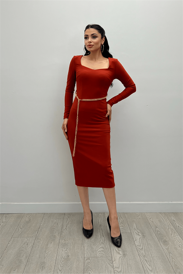 فستان بحزام سلسلة بياقة على شكل قلب - البلاط