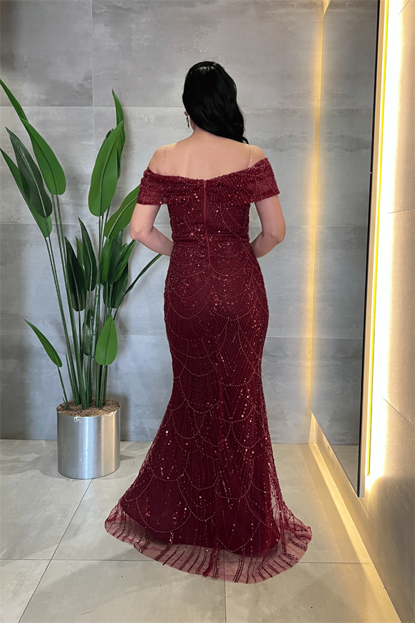 Kayık Yaka Boncuklu Kumaş Abiye Elbise - BORDO