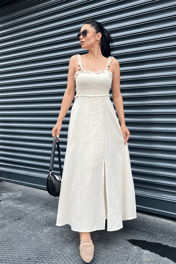 Keten Kumaş Göğüsü Büzgülü  Yırtmacli Elbise  - KREM