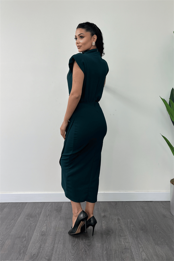 Krep Kumaş Broş Büzgü Detaylı Kalem Elbise - ZÜMRÜT YEŞİL