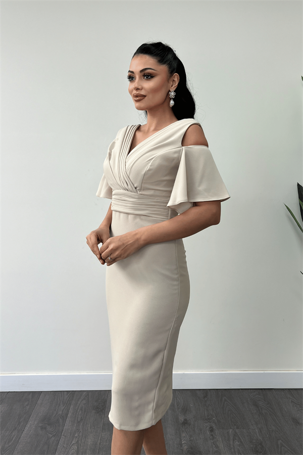 Krep Kumaş Büzgü Detaylı Kalem Elbise - BEJ