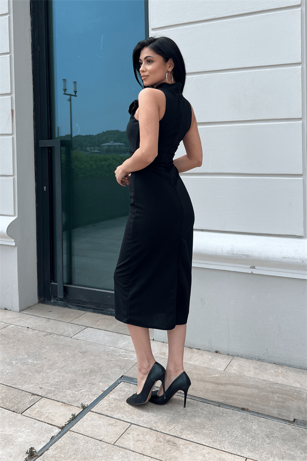 Krep Kumaş Büzgü Detaylı Sıfır Kol Kalem Elbise - SİYAH