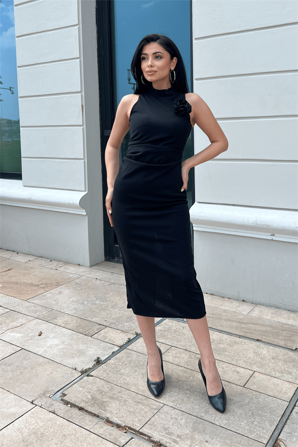 Krep Kumaş Büzgü Detaylı Sıfır Kol Kalem Elbise - SİYAH