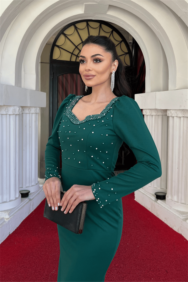 Krep Kumaş İnci Detaylı Kalem Abiye Elbise - ZÜMRÜT YEŞİL