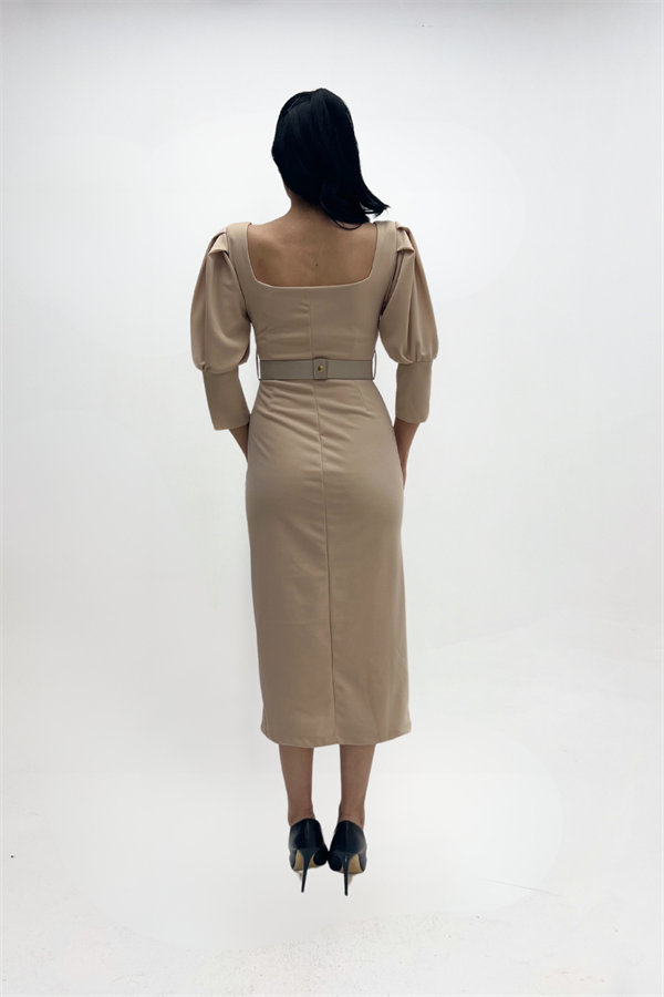 Krep Kumaş Kalp Yaka Kalem Elbise - KREM