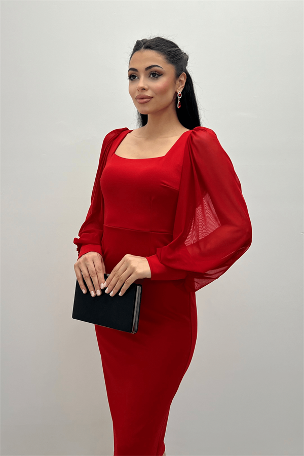 فستان من قماش الكريب بياقة مربعة - أحمر