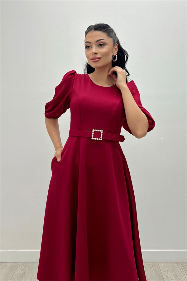 فستان مزين بحزام من قماش الكريب - بورجوندي