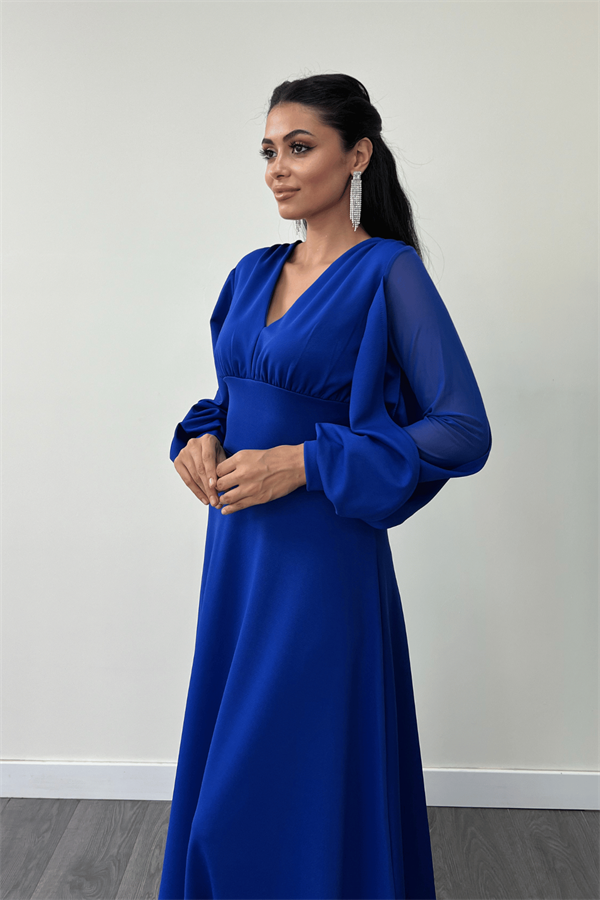 Krep Kumaş Kolları Tül Abiye Elbise - SAKS MAVİ