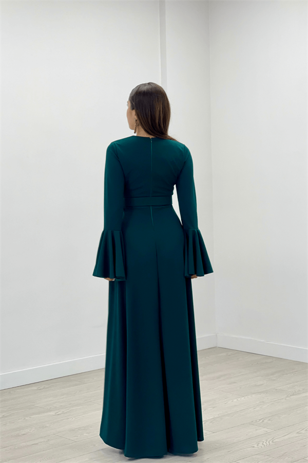 Krep Kumaş Kolları Volan Detaylı Maxiboy Abiye Elbise - ZÜMRÜT YEŞİL