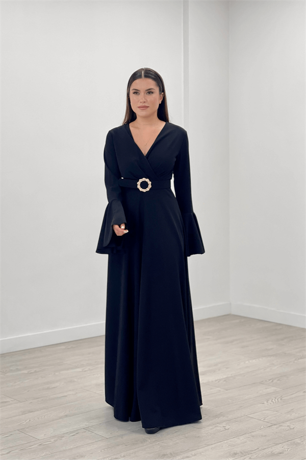 Krep Kumaş Kolları Volan Detaylı Maxiboy Abiye Elbise - SİYAH