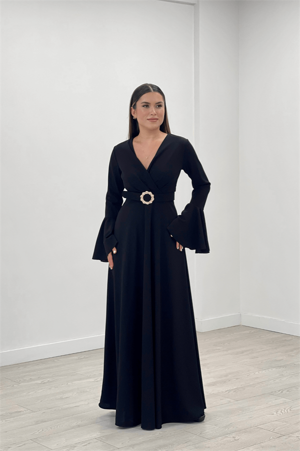 Krep Kumaş Kolları Volan Detaylı Maxiboy Abiye Elbise - SİYAH