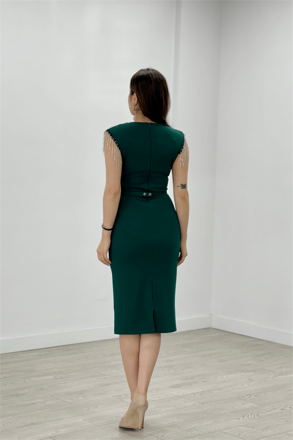 Krep Kumaş Omuz Püsküllü Kalem Abiye Elbise - ZÜMRÜT YEŞİL
