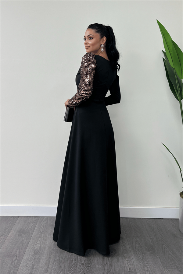 فستان من قماش الكريب مزين بالترتر - برونزية