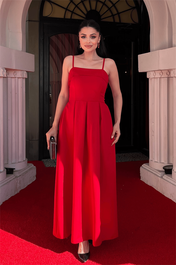 Krep Kumaş Pile Detaylı Elbise - KIRMIZI