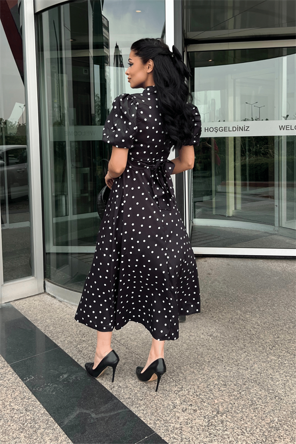 Krep Kumaş Puantiye Detaylı Balon Kol Elbise - SİYAH