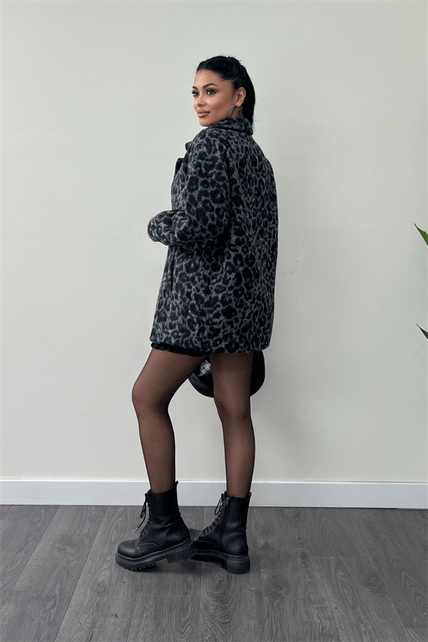 Leopar Desenli Kaşe Kumaş Kaban - SİYAH