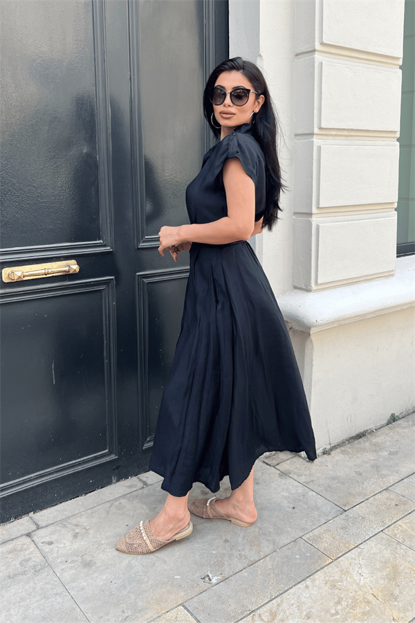 Modal Kumaş Düğme Detayli Midi Elbise - SİYAH