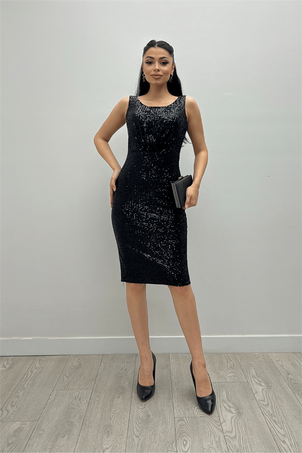 Payet Kumaş Büzgü Detaylı Kalın Askılı Elbise - SİYAH