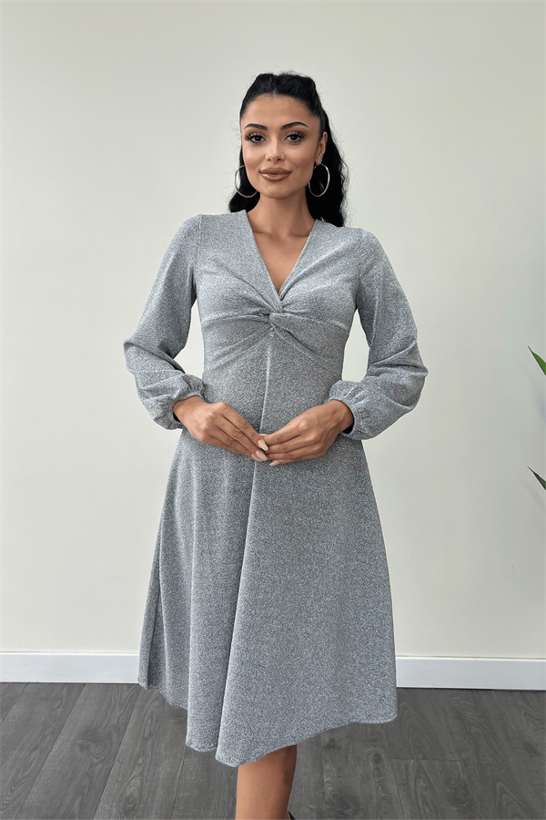 Pırıltılı Krep Kumaş Burgu Detaylı Midi Elbise - GÜMÜŞ