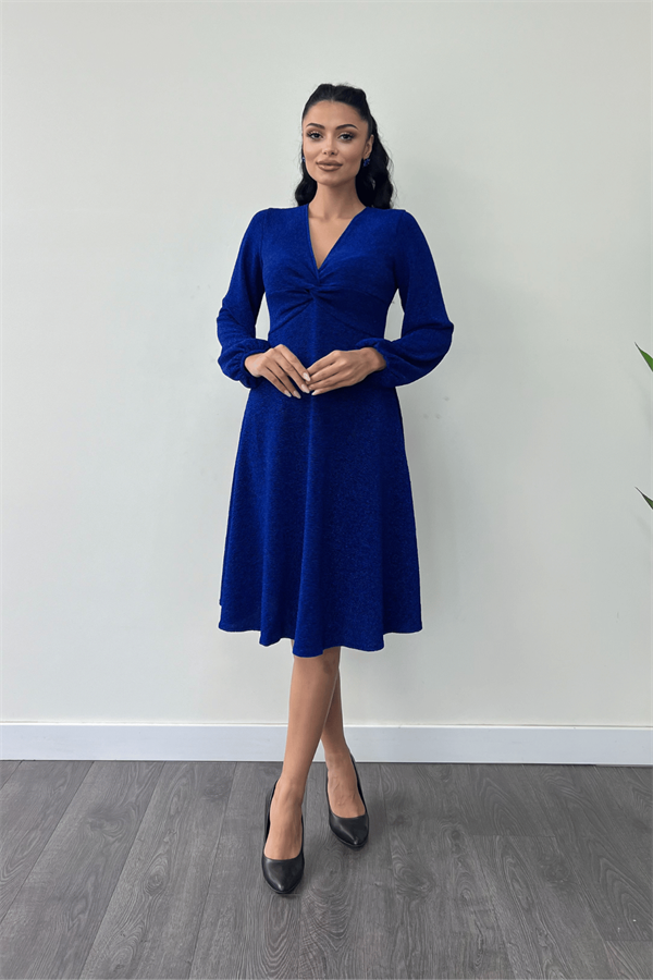 Pırıltılı Krep Kumaş Burgu Detaylı Midi Elbise - SAKS MAVİ