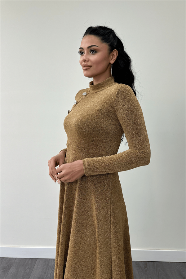 Pırıltılı Krep Kumaş Düğme Detaylı Midi Elbise - GOLD