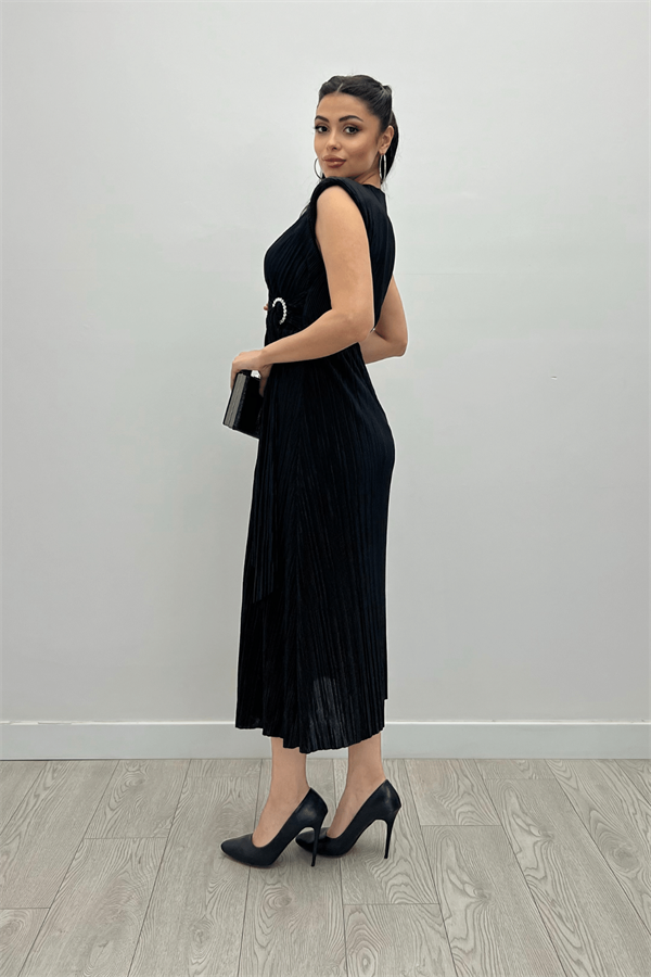 Pliseli Kumaş Beli Lastikli Kemerli Elbise - SİYAH